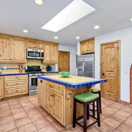 Great Group Retreat! Hacienda Decor, Spacious Floor Plan, Private Backyard Carlsbad Ngoại thất bức ảnh