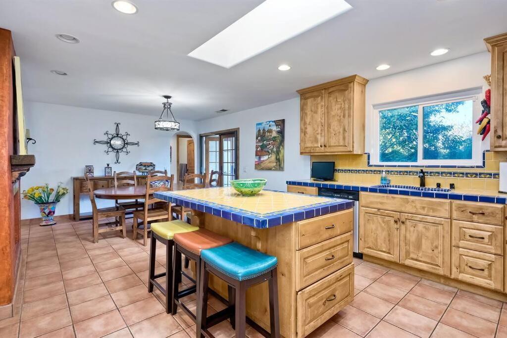 Great Group Retreat! Hacienda Decor, Spacious Floor Plan, Private Backyard Carlsbad Ngoại thất bức ảnh