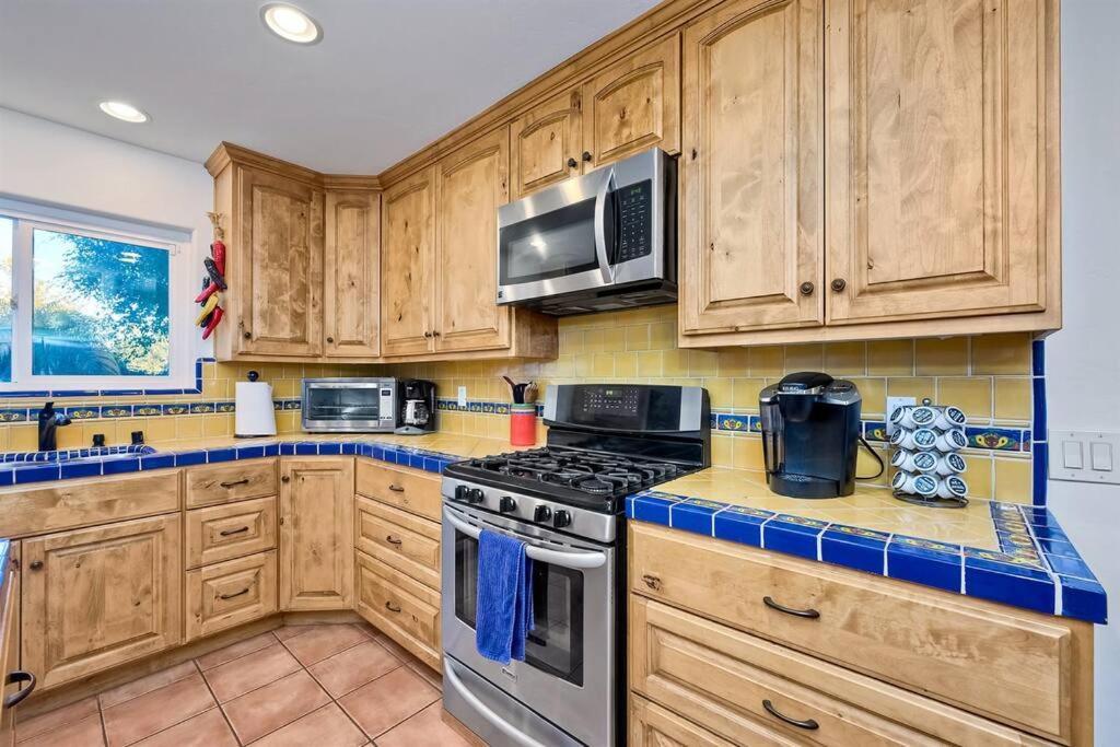 Great Group Retreat! Hacienda Decor, Spacious Floor Plan, Private Backyard Carlsbad Ngoại thất bức ảnh