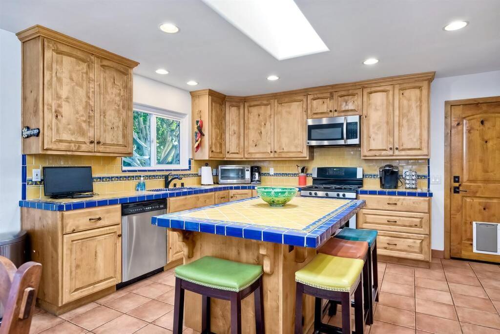 Great Group Retreat! Hacienda Decor, Spacious Floor Plan, Private Backyard Carlsbad Ngoại thất bức ảnh