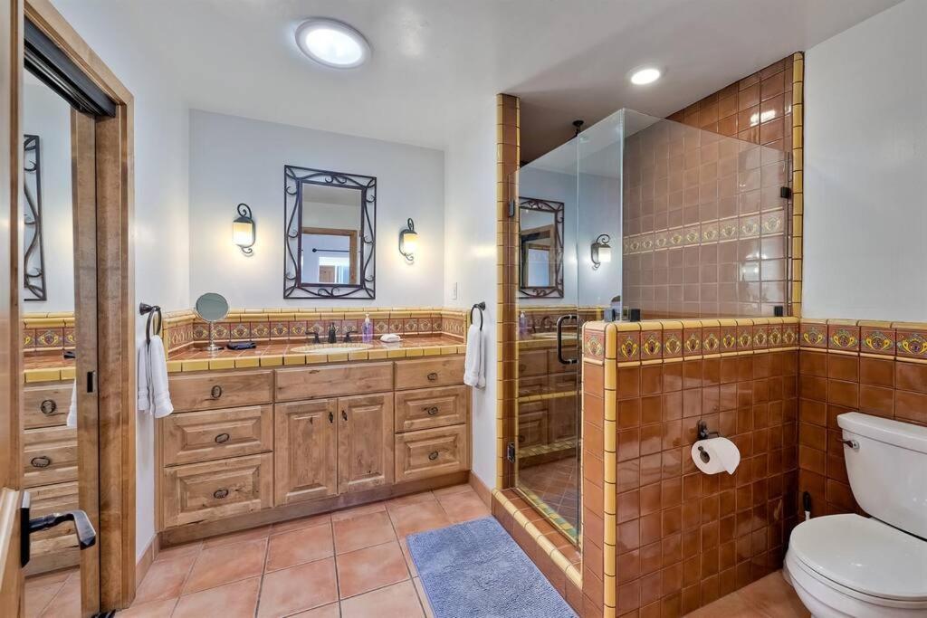 Great Group Retreat! Hacienda Decor, Spacious Floor Plan, Private Backyard Carlsbad Ngoại thất bức ảnh