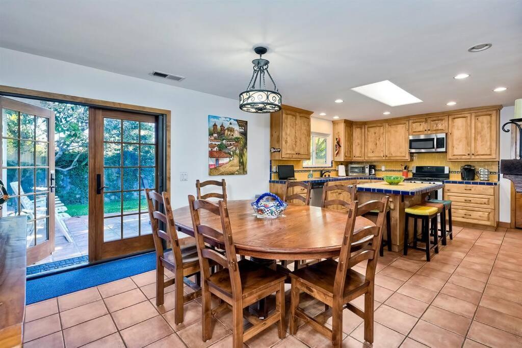 Great Group Retreat! Hacienda Decor, Spacious Floor Plan, Private Backyard Carlsbad Ngoại thất bức ảnh