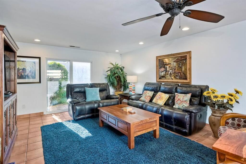 Great Group Retreat! Hacienda Decor, Spacious Floor Plan, Private Backyard Carlsbad Ngoại thất bức ảnh