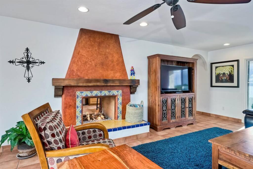 Great Group Retreat! Hacienda Decor, Spacious Floor Plan, Private Backyard Carlsbad Ngoại thất bức ảnh